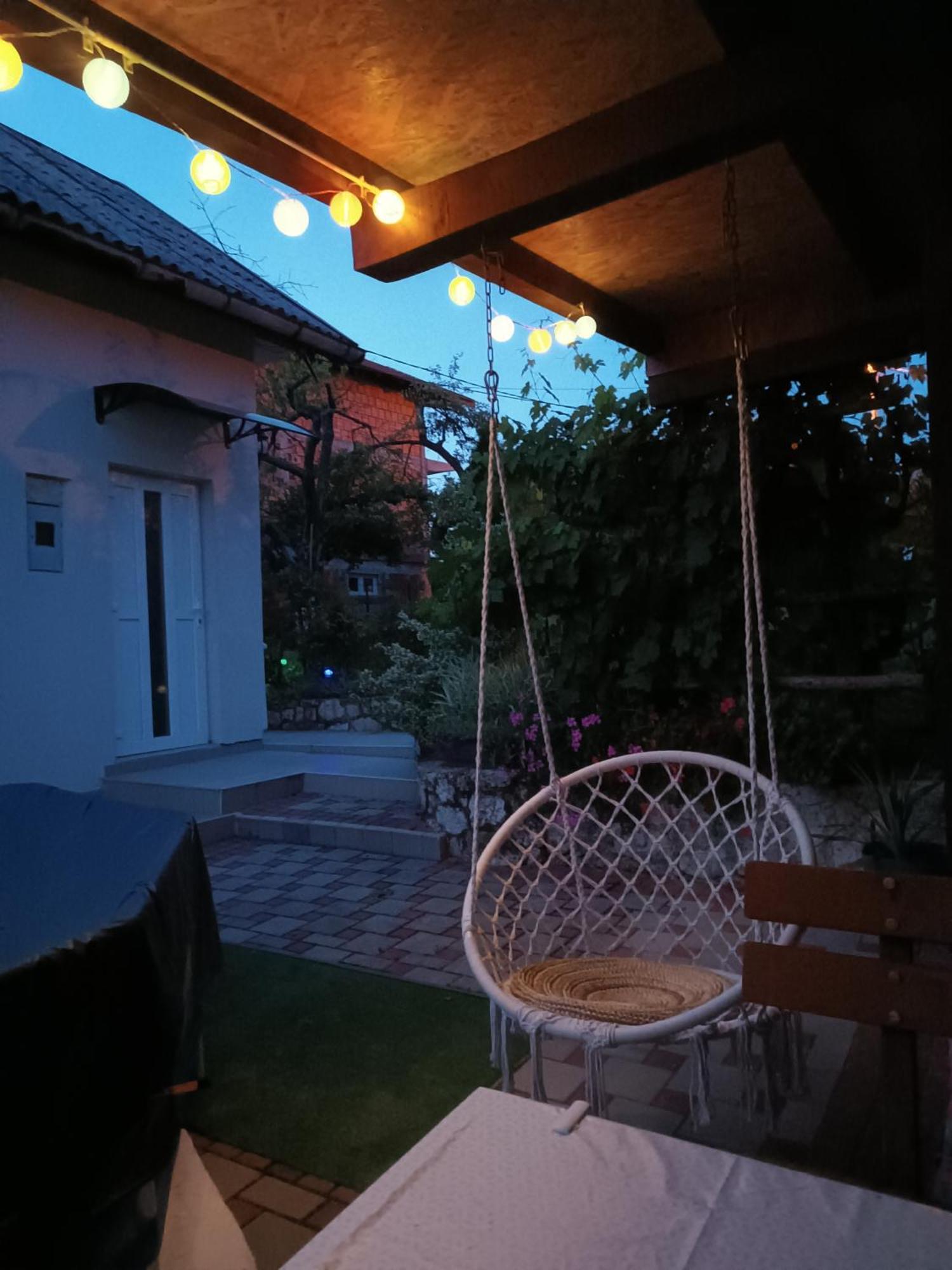 Guest House Bee Високо Экстерьер фото